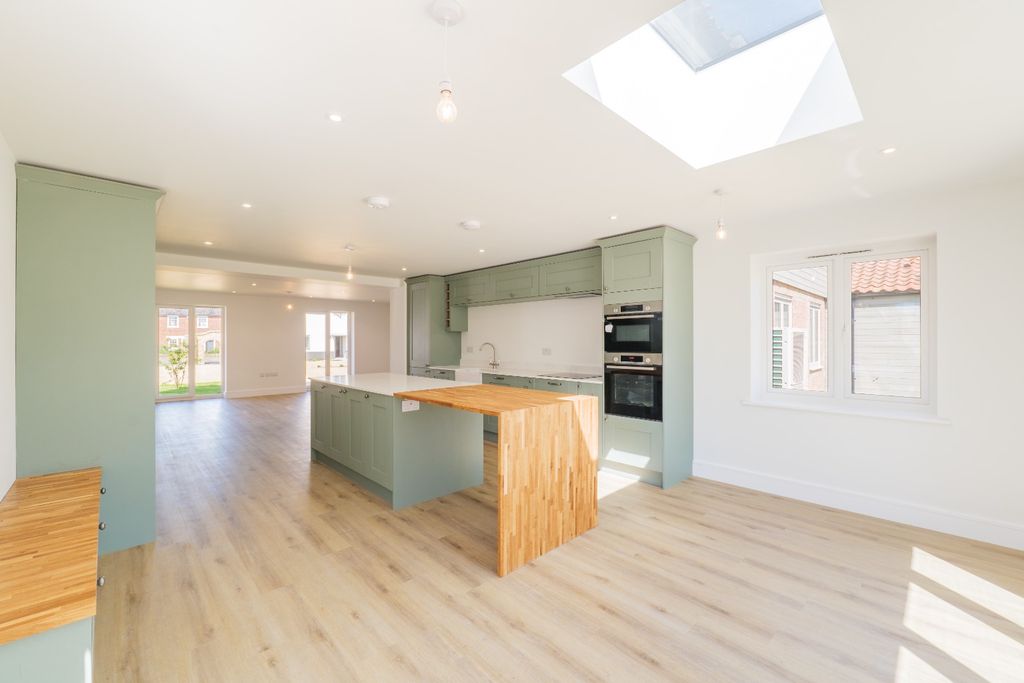 Property photo 3 of 31 5145983