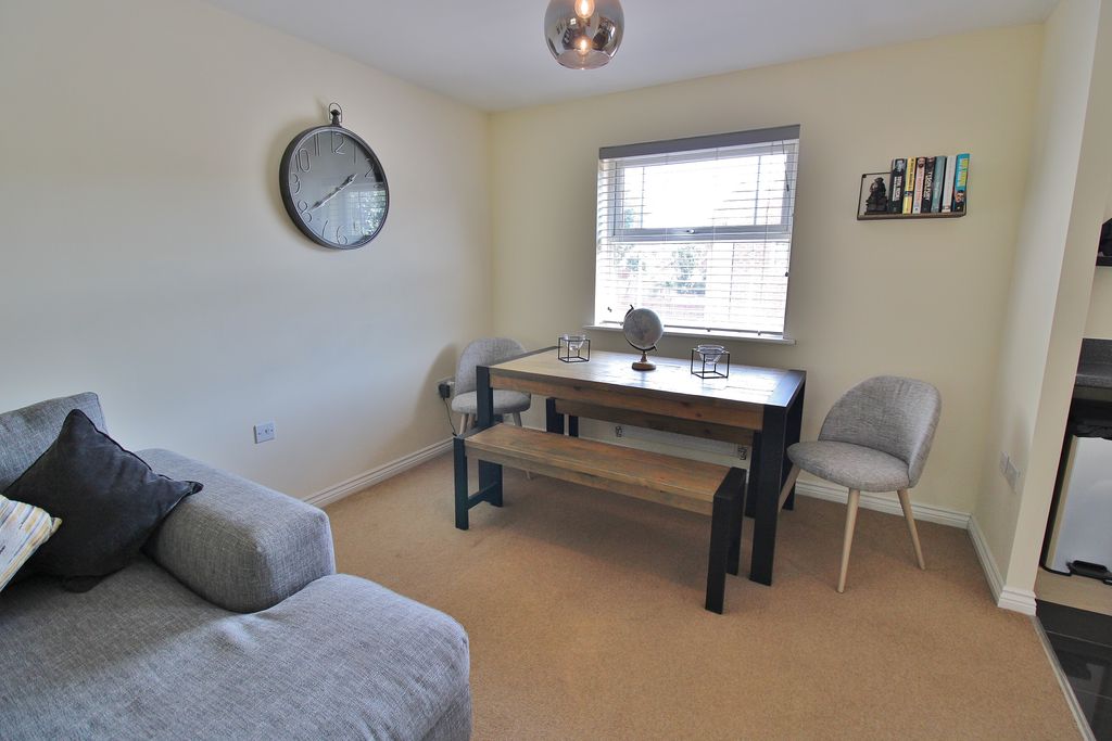 Property photo 3 of 19