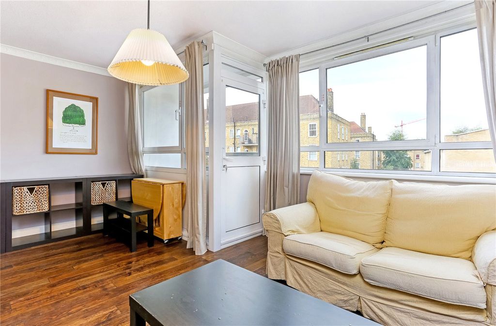 Property photo 1 of 18 Reception Room