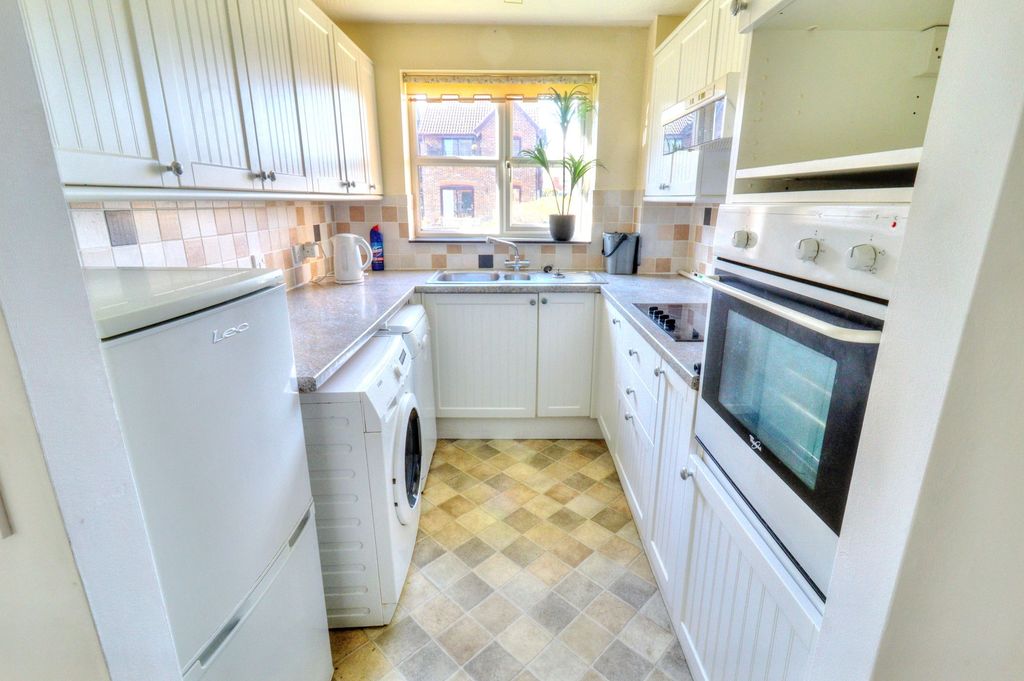 Property photo 3 of 11