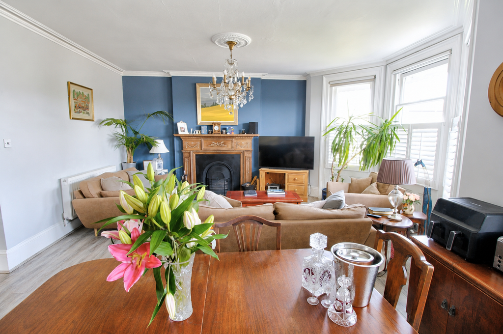 Property photo 2 of 21 3926Bb62-976F-47A0-A1A1-36133A70d85F