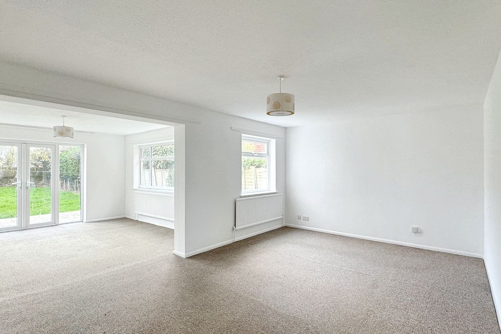 Property photo 2 of 13 Img_5225