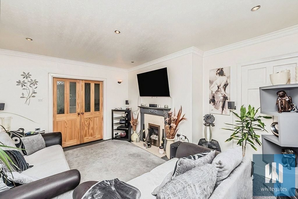 Property photo 3 of 19 Picture No. 05