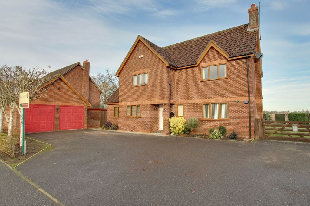 Property photo 1 of 31