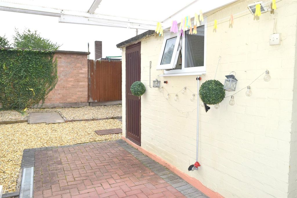 Additional image 10 of 2 bed terraced house to rentWestern Avenue, Chester CH1