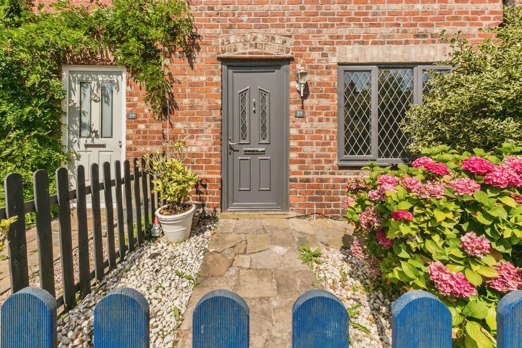 Property photo 2 of 21 Pbox-Img.Jpg
