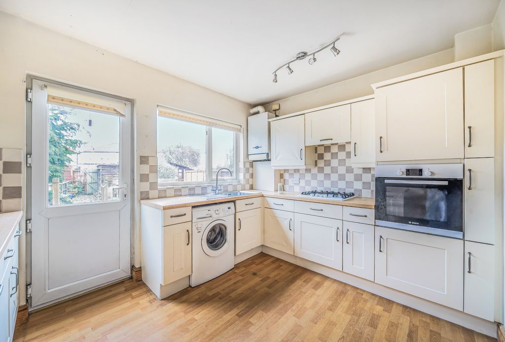 Property photo 2 of 10 1409911-13-6989E6...