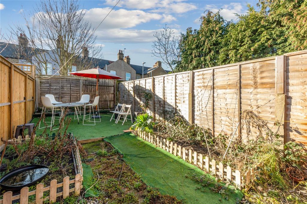 Property photo 2 of 18 Picture No. 35