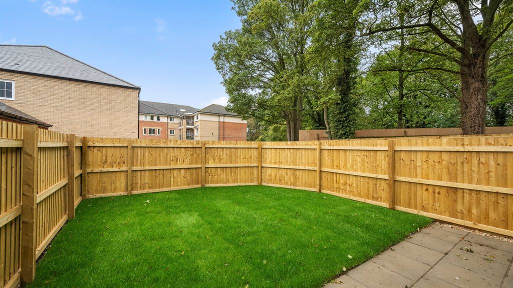 Property photo 2 of 17