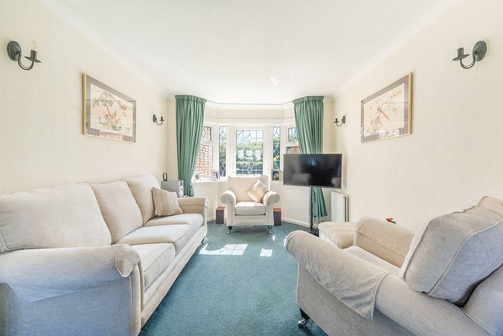 Property photo 2 of 24