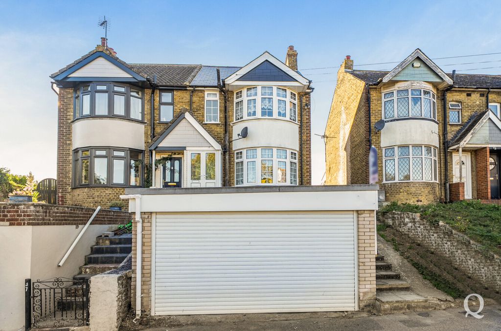 Property photo 1 of 23 08114d76-6E98-479...
