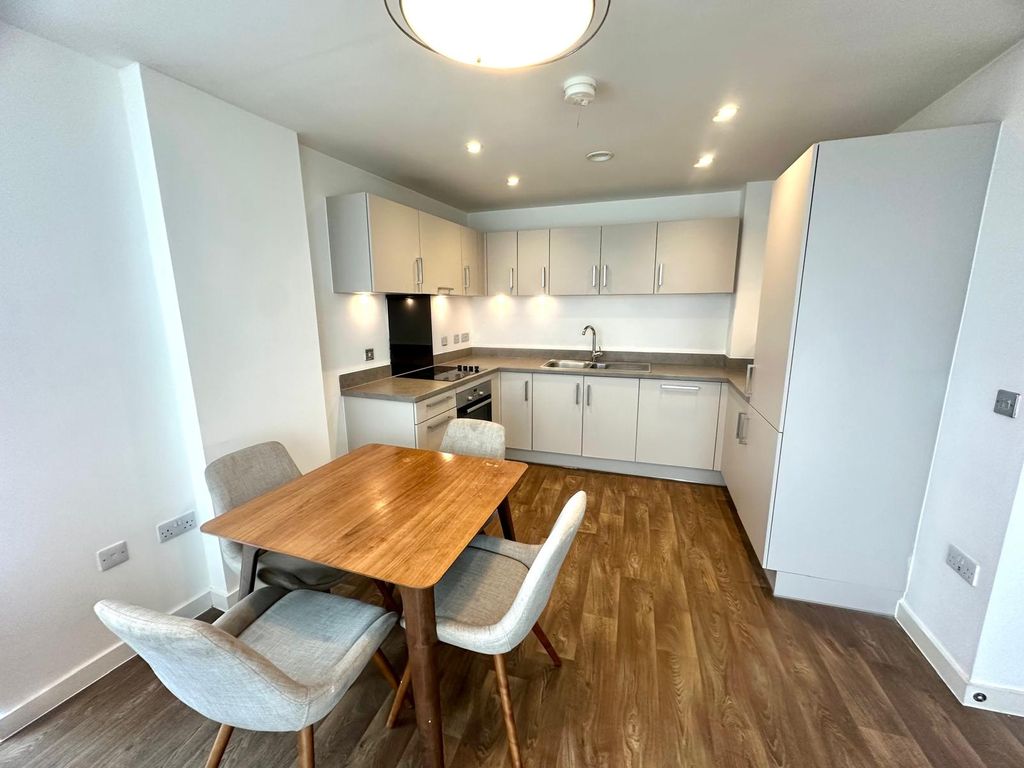 Property photo 2 of 16 Gallery