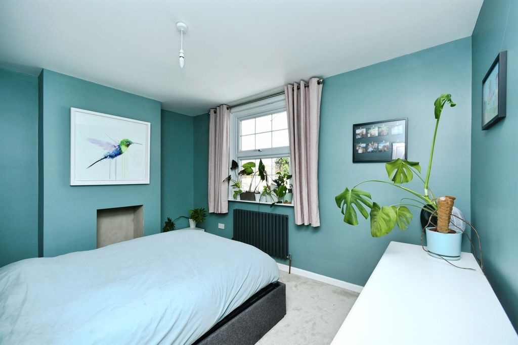 Property photo 3 of 17