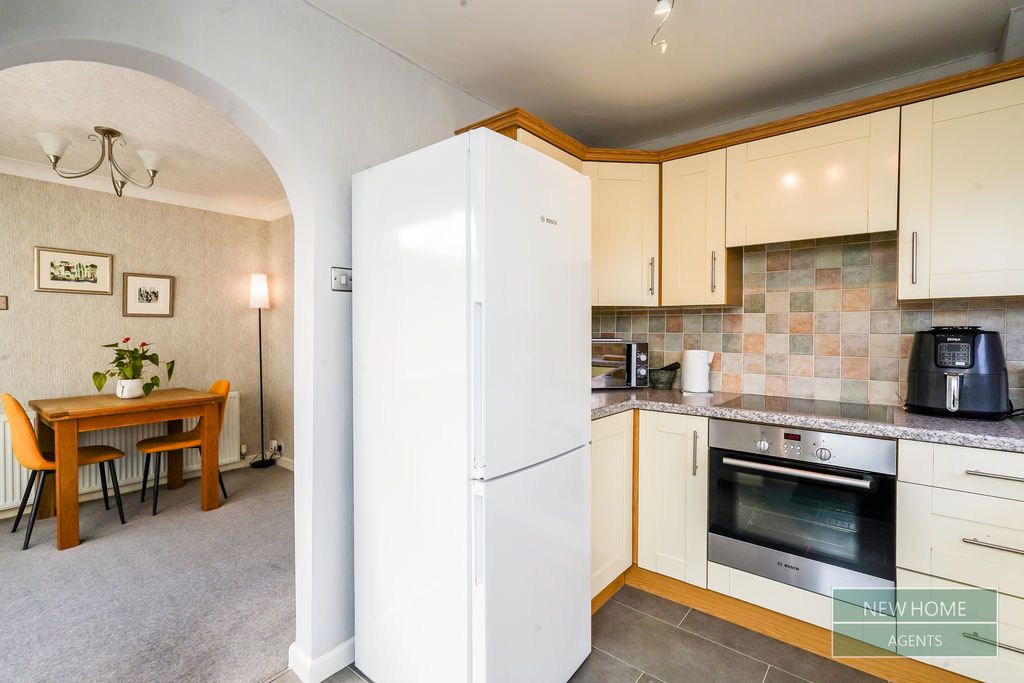 Property photo 2 of 21 Photo 11