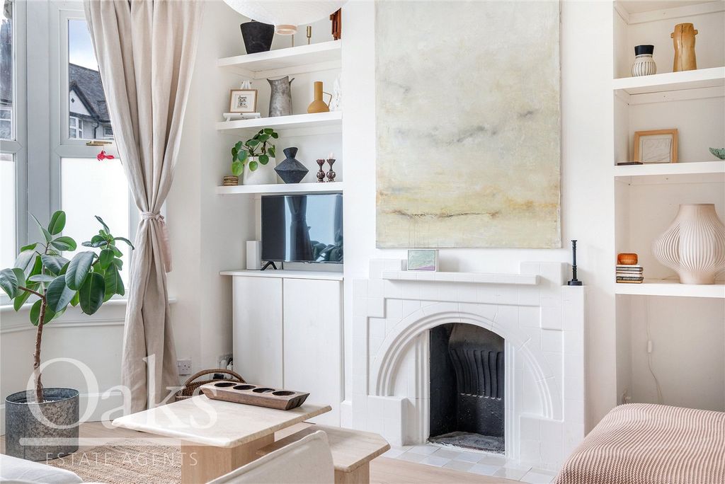 Property photo 2 of 12 Picture No. 10