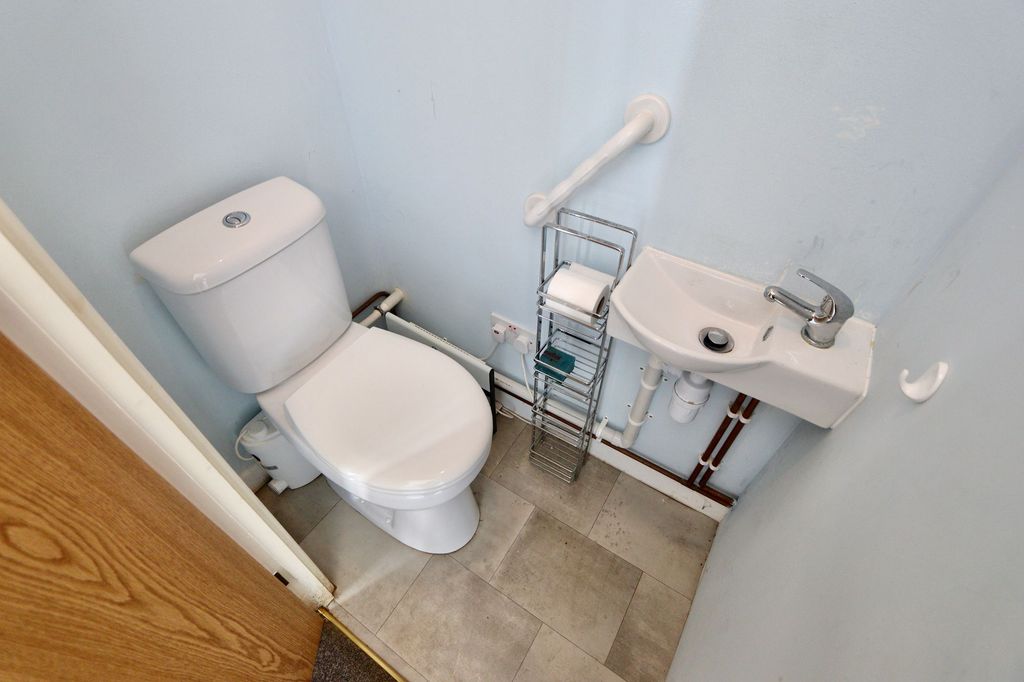 Additional image 18 of 4 bed semi-detached house for saleHighfield Crescent, Pontllanfraith NP12