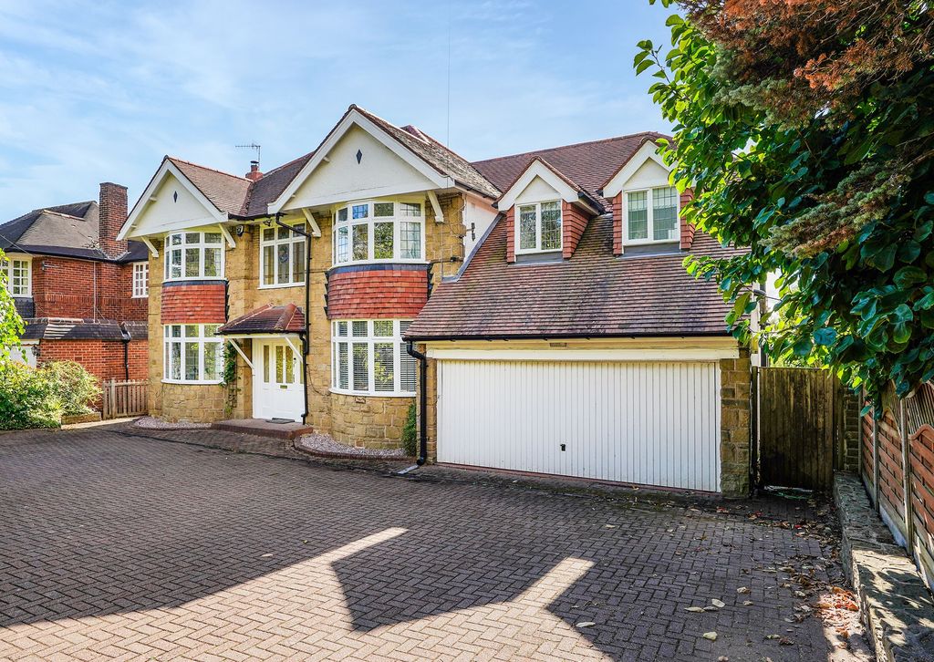 Property photo 1 of 31