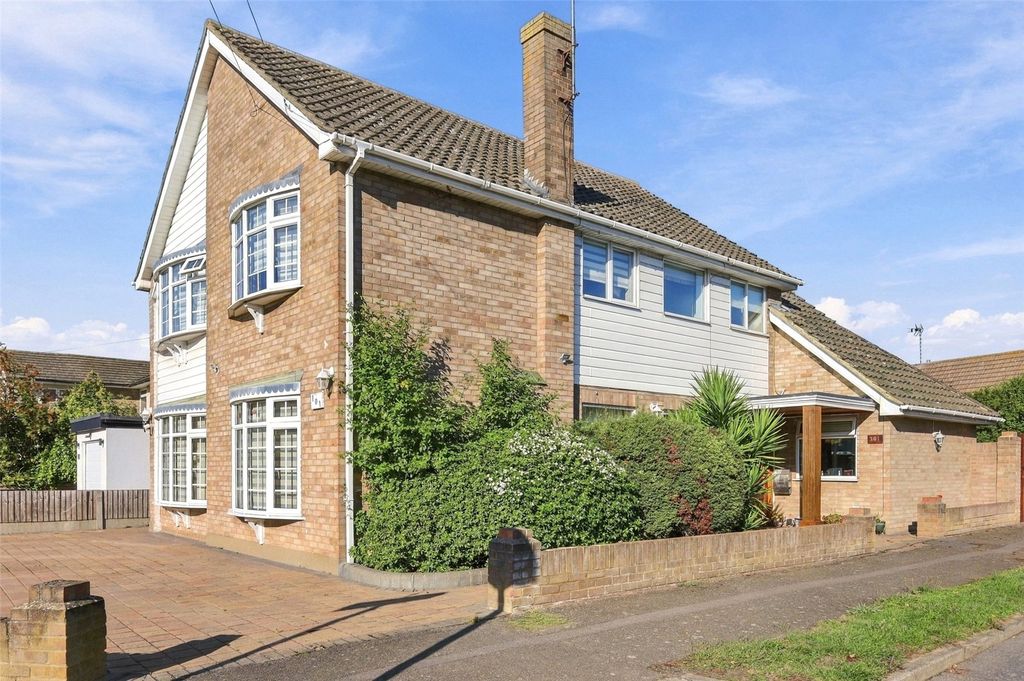 Property photo 1 of 31 Picture No. 04