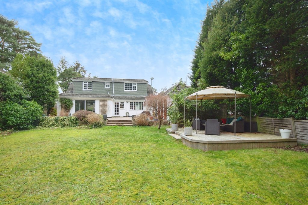 Property photo 2 of 16