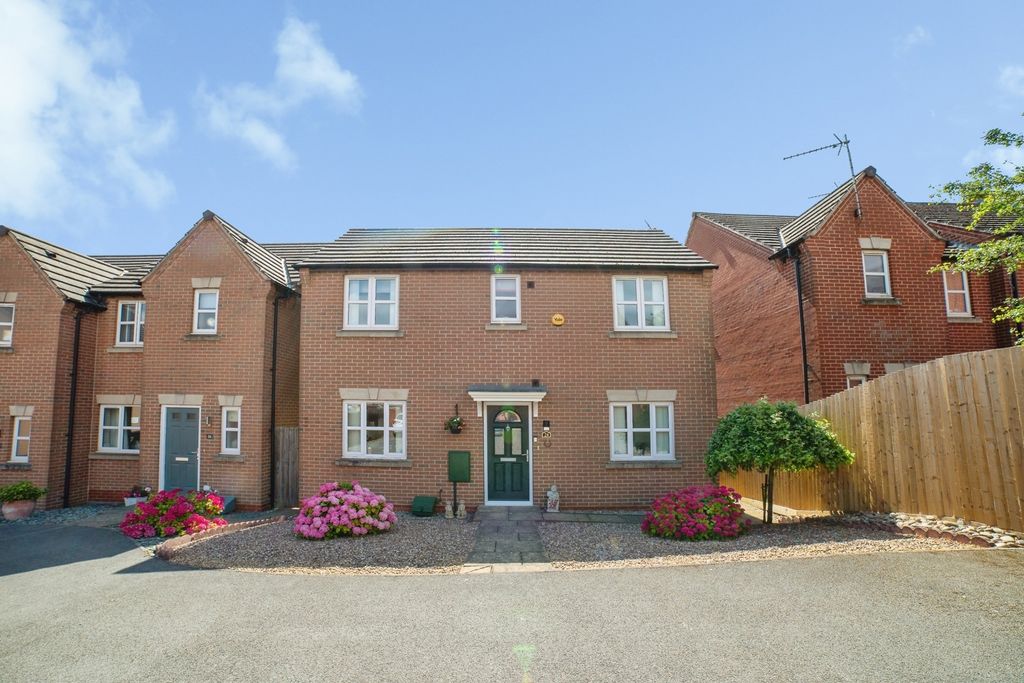 Property photo 1 of 17 Pbox-Img.Jpg