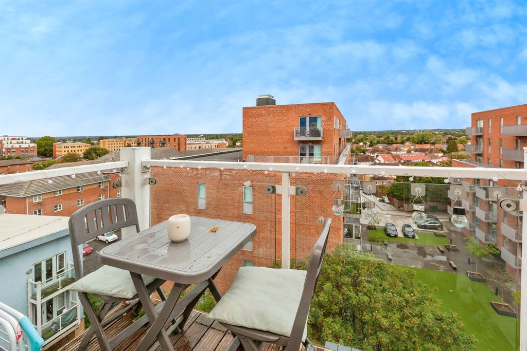 Property photo 2 of 13