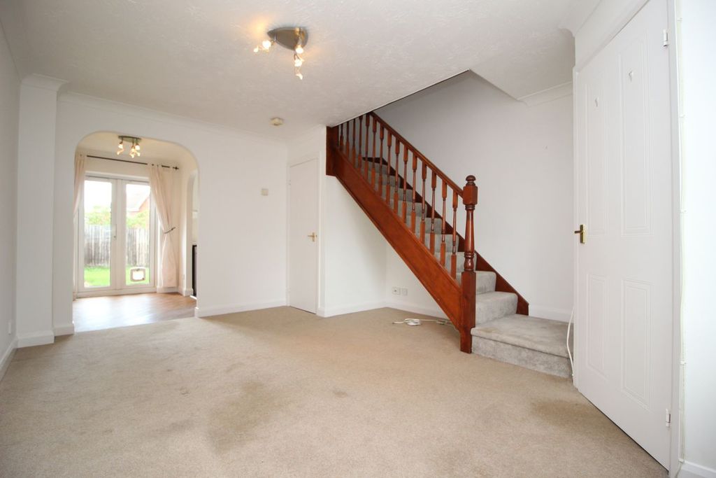 Property photo 2 of 16