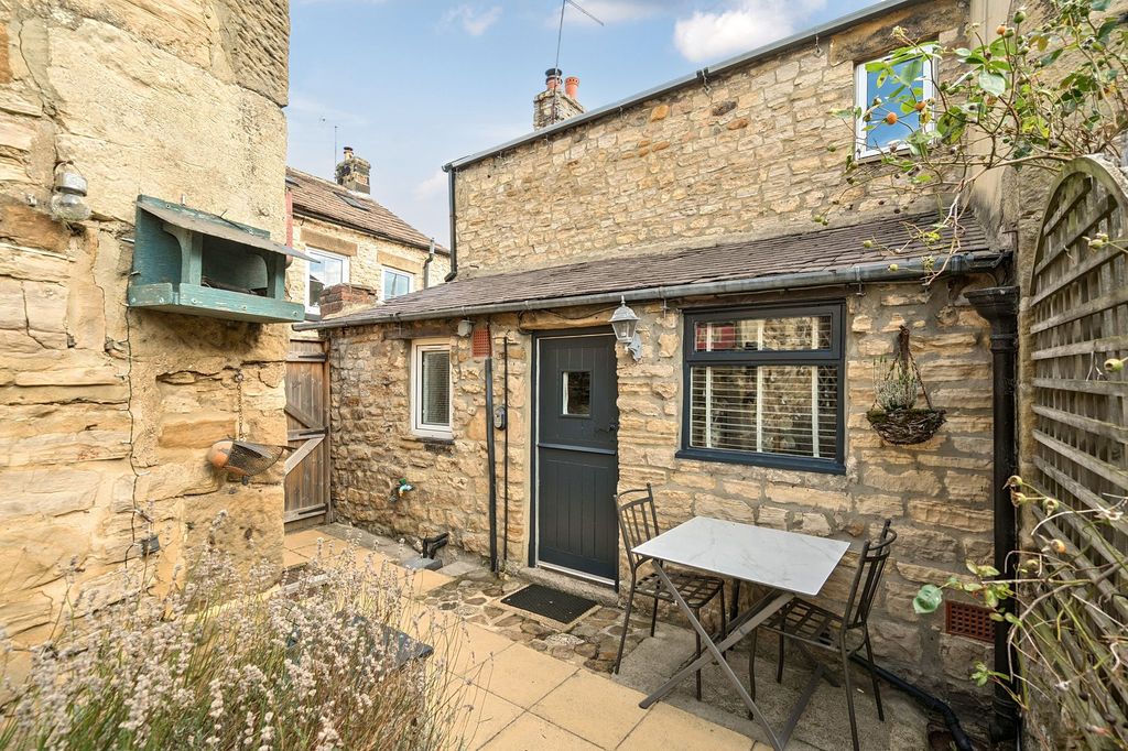 Property photo 3 of 20