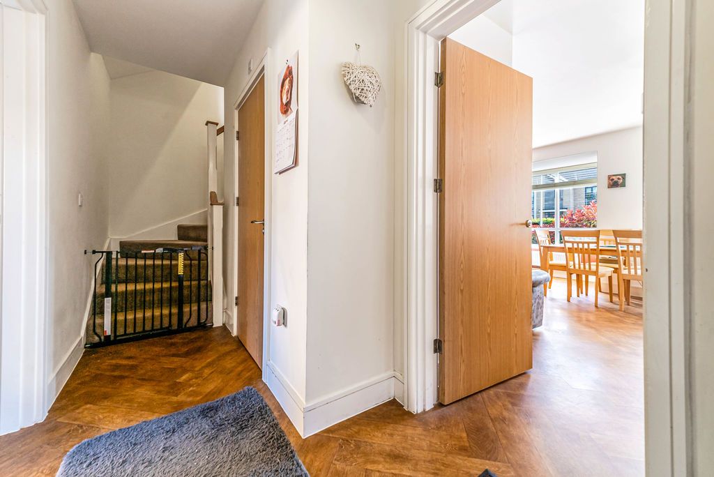 Property photo 3 of 19 Photo 10