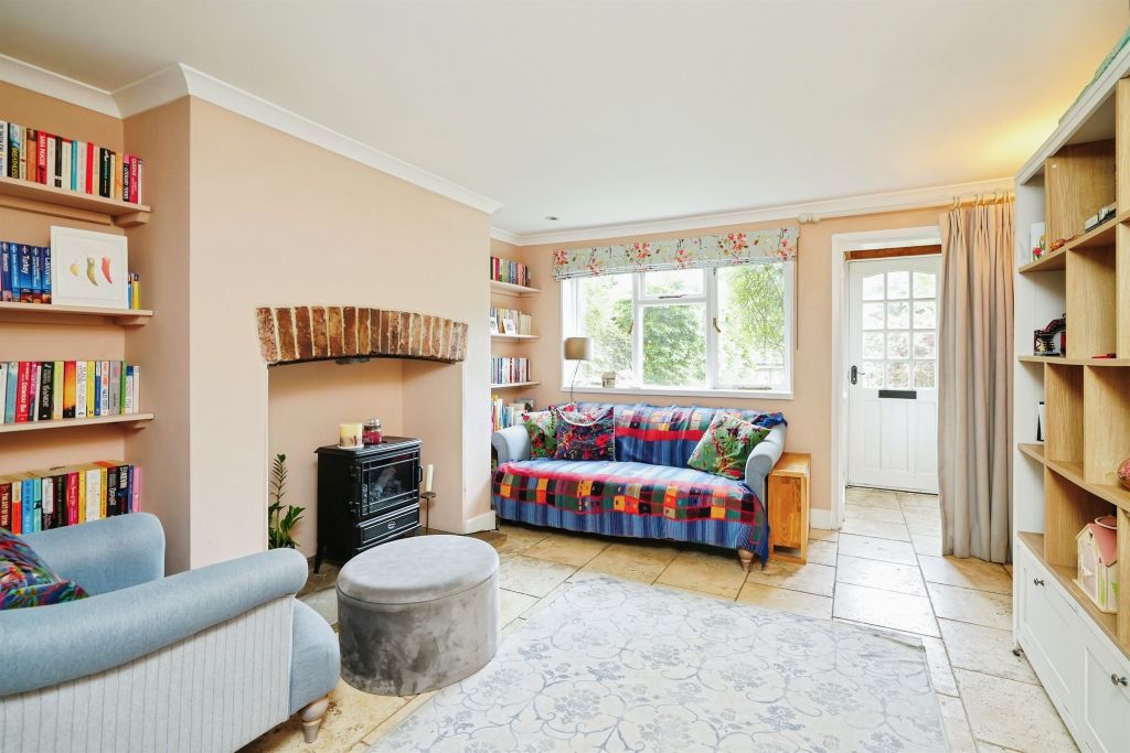 Property photo 3 of 13