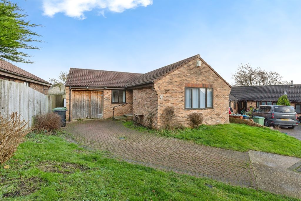 Property photo 1 of 16