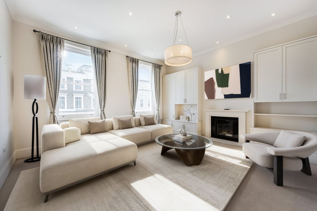 Property photo 1 of 13 Reception Room