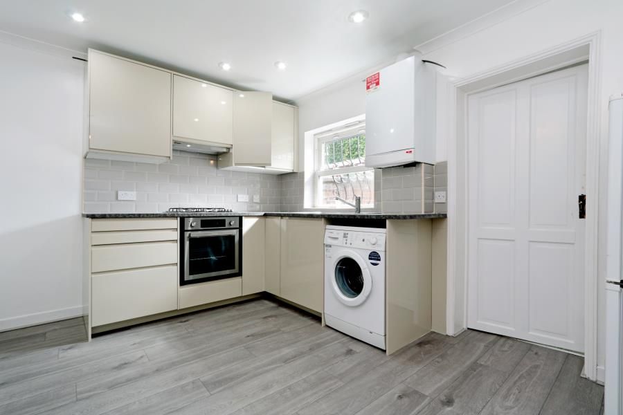 Property photo 2 of 6