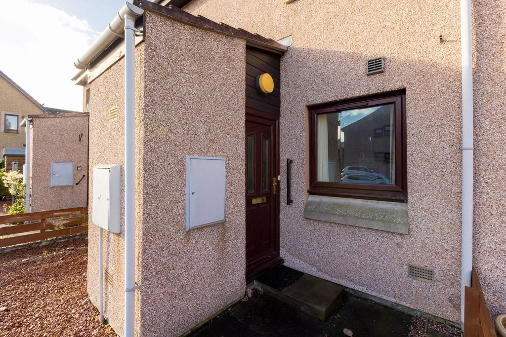 Property photo 3 of 16 Photo 3