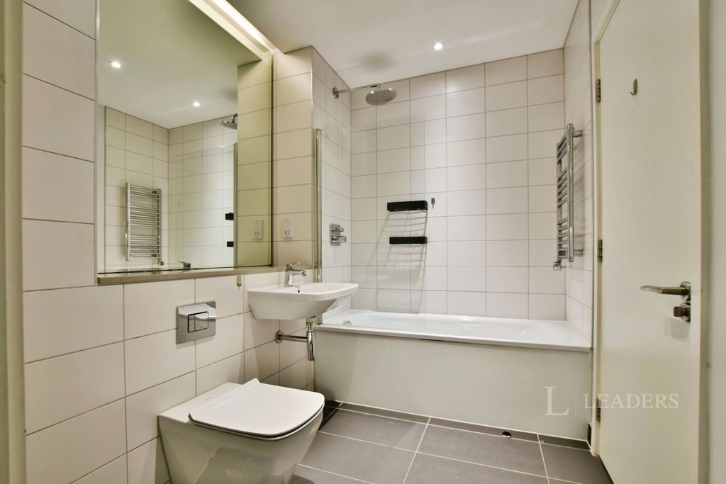 Property photo 3 of 14 Pbox-Img.Jpg
