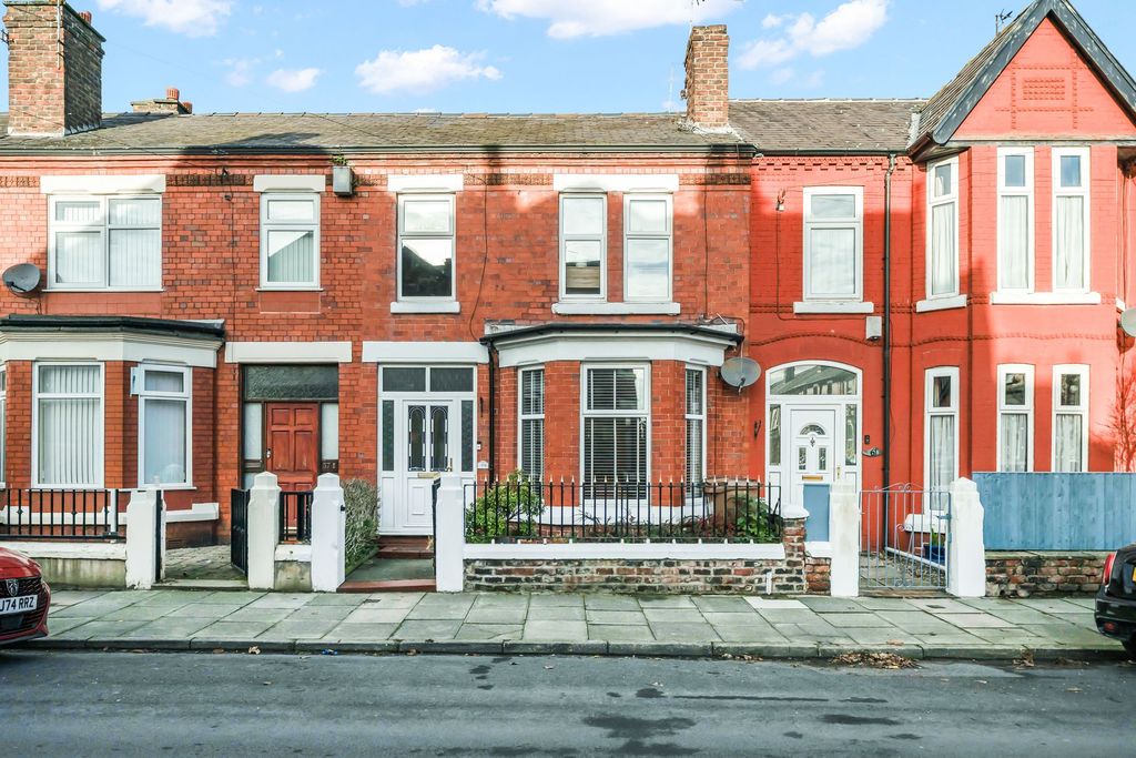 Property photo 1 of 18