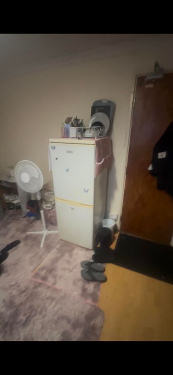 Property photo 3 of 5 Bedroom