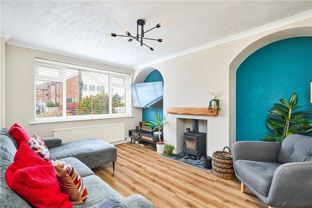 Property photo 2 of 14 Sitting Room