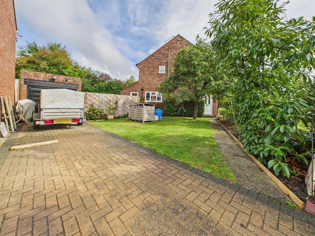 Property photo 1 of 15 Cam05510G0-Pr0066-Still012.Jpg