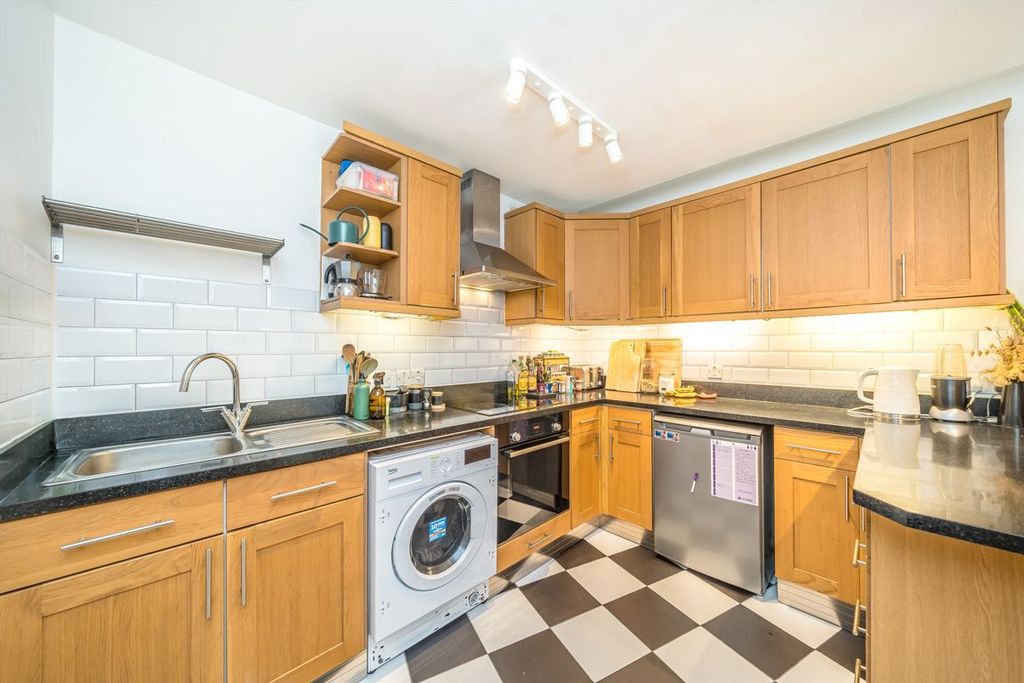 Property photo 2 of 5