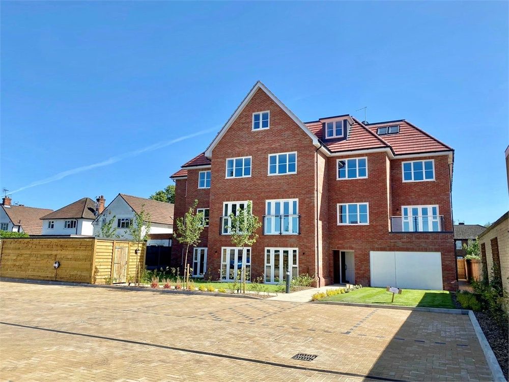 Property photo 1 of 12