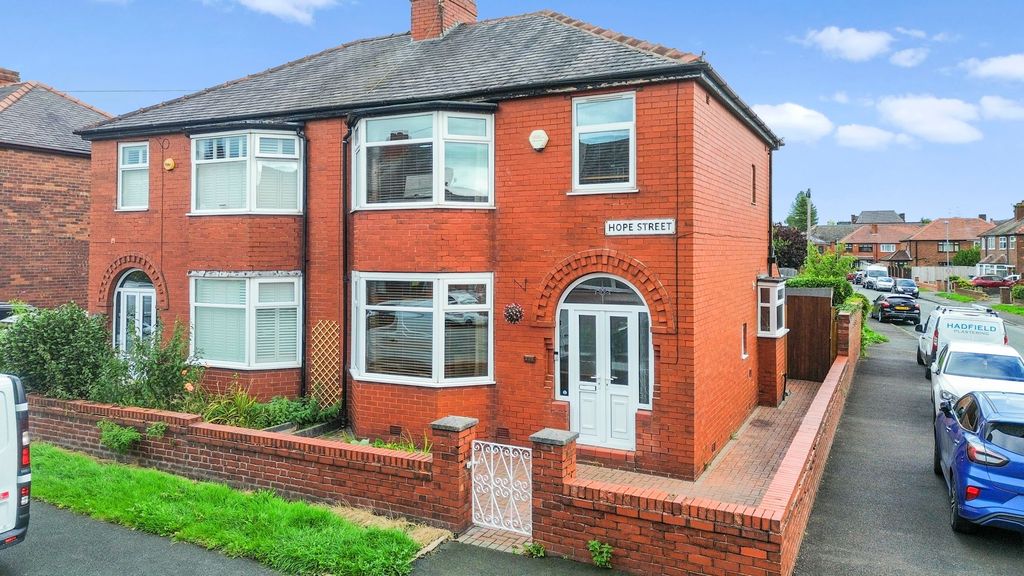 Property photo 1 of 19