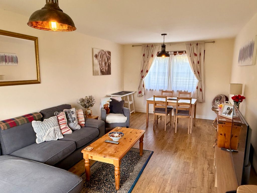 Property photo 3 of 21