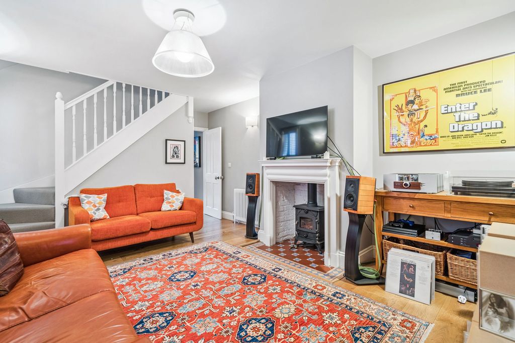 Property photo 3 of 19