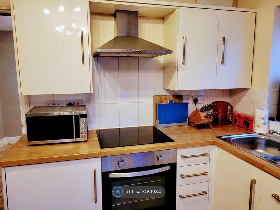 Property photo 1 of 15 Kitchen