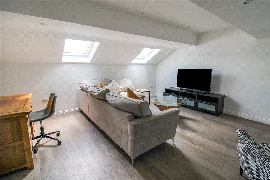 Property photo 2 of 14 Sitting Room