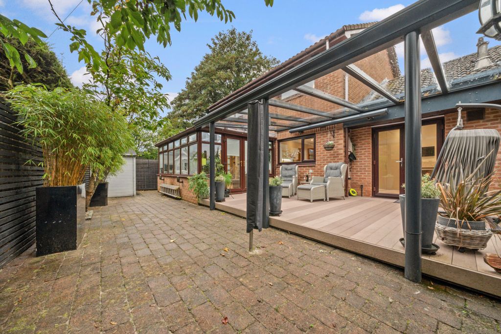 Property photo 2 of 47