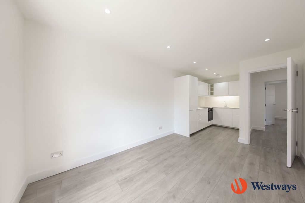 Property photo 1 of 8 Open Plan