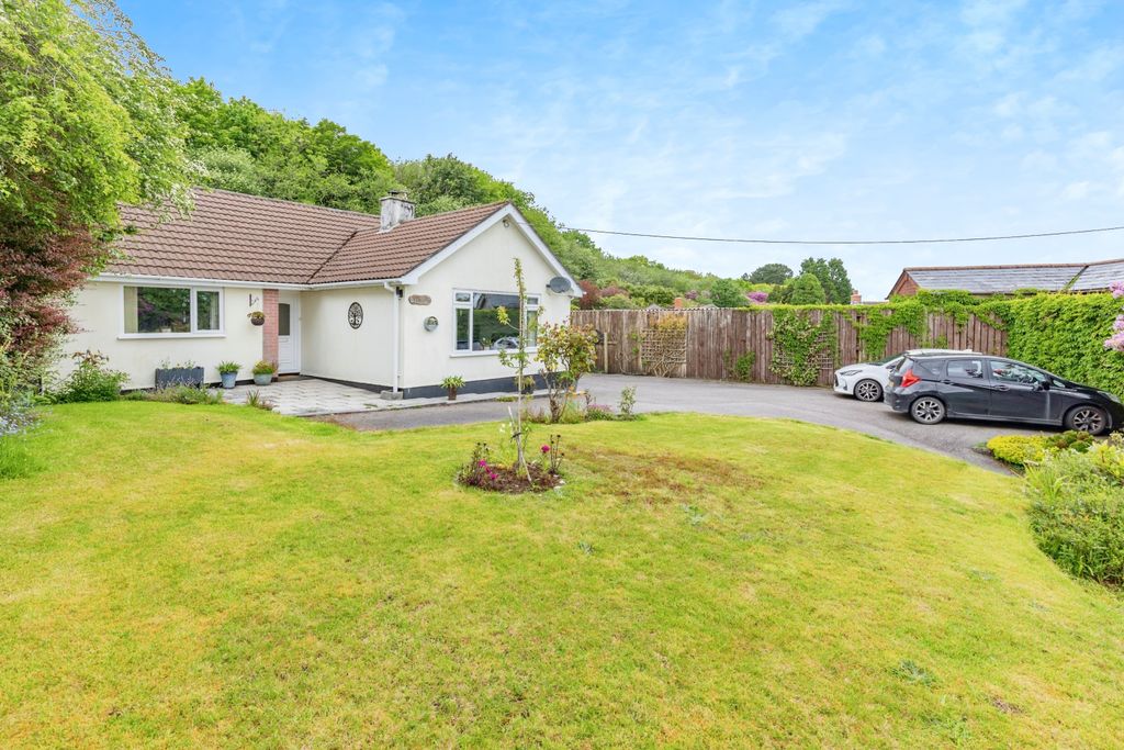 Property photo 1 of 18 Photography