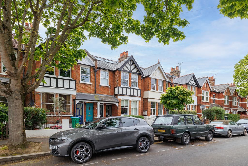 Property photo 1 of 12 Front