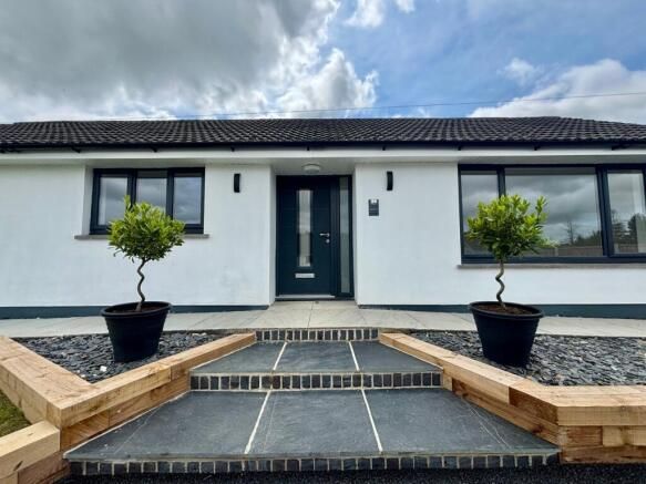 Property photo 2 of 31